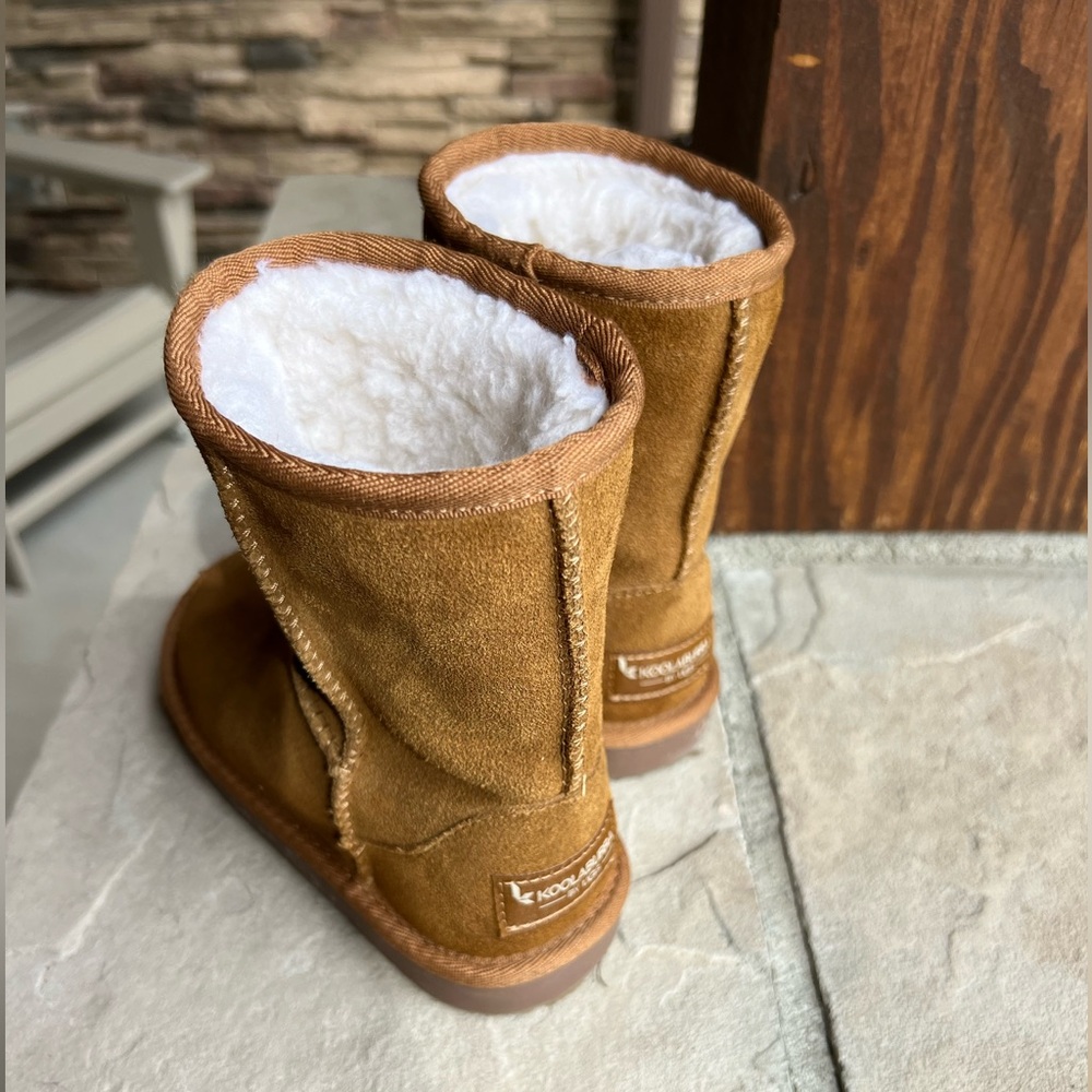 Great warm boots with lots of life left.